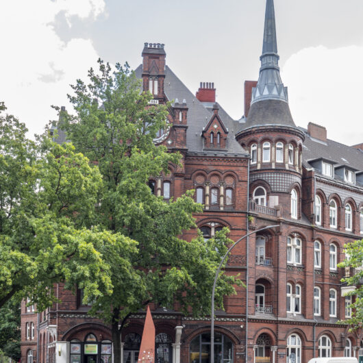 Die Münzburg, ein markantes historisches Gebäude im Hamburger Münzviertel,